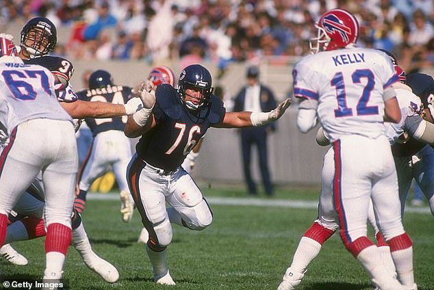 He played in a franchise-record 191 consecutive games for Chicago from 1981 to 1993