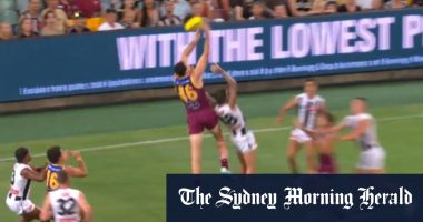 AFL greats bristle at score review