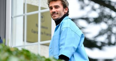 Antoine Griezmann set for UK horse racing debut as owner of rising star Hooking with the France World Cup winner targeting success in Good Friday meeting at Newcastle
