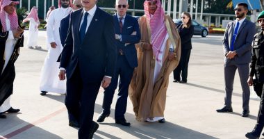 Blinken begins latest Middle East tour, set to meet Arab leaders in Cairo | Israel War on Gaza News