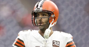 The New England Patriots are expected to show interest in Browns QB Joe Flacco.