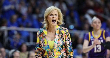 LSU's Kim Mulkey rips LA Times over a column that characterized her team as 'dirty debutantes'