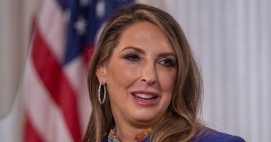 NBC does about-face on Ronna McDaniel