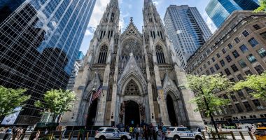 Pro-Palestinian protesters interrupt Easter Vigil service at St. Patrick's Cathedral in NYC