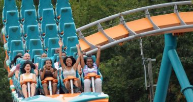 Six Flags shootout sends Georgia teen to hospital in critical condition
