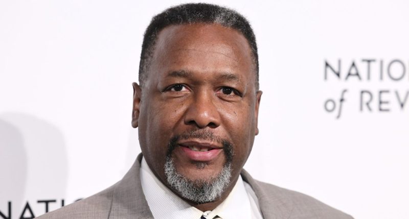 Superman Casts Wendell Pierce as Perry White