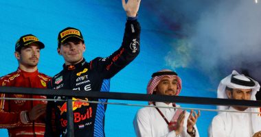 Verstappen wins F1 Saudi Arabian Grand Prix to extend winning streak | Motorsports News