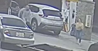 Viral video shows woman trying to escape captor, kidnapper at Arizona gas station