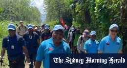 Anthony Albanese greeted at start of Kokoda Track walk
