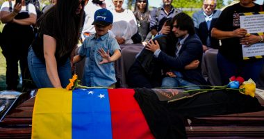 Chile calls for the extradition of Venezuelans after dissident’s murder | Crime News