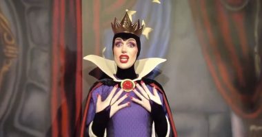 Christian family paid for a meet and greet with Disney's Evil Queen but wound up with 'a man dressed in drag'