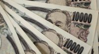 Japan’s yen plunges to lowest level against the dollar since 1990 | Business and Economy