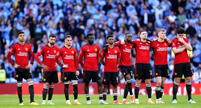 Man United Defender's Nightmare Performance Leads to Three-Goal Lead Collapse Against Coventry in FA Cup Semi-Final
