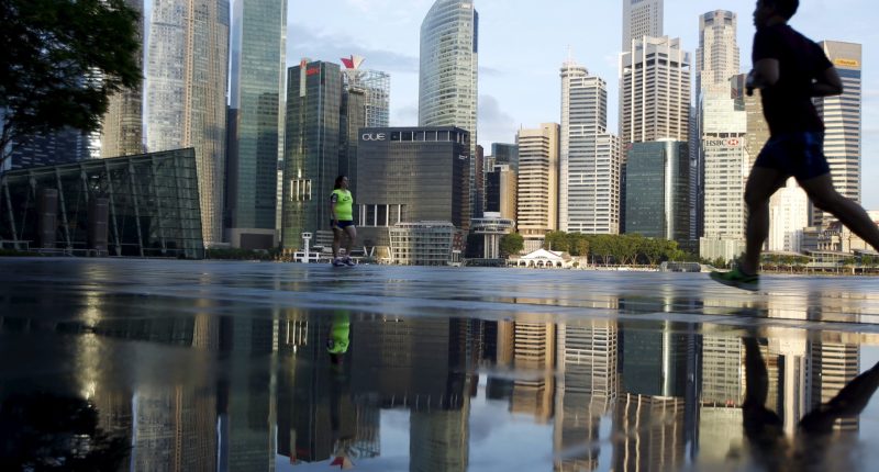 Singapore’s economy misses forecasts with 2.7 percent growth | Business and Economy