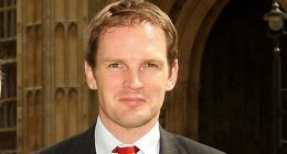 Tory Dan Poulter defects to Labour