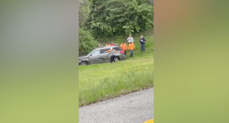 WATCH: Tennessee good Samaritans rescue woman trapped inside overturned car near Nashville