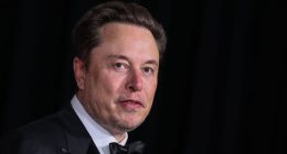 Elon Musk sounds alarm national debt
