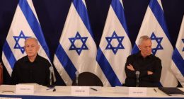 Gantz threatens to quit Israeli government if no new war plan by June 8