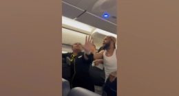 Spirit Airlines passengers brawl onboard plane as flight attendant attempts to intervene: 'Throwing it down'