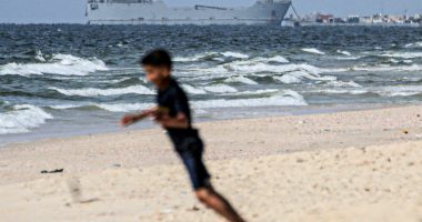 Vessels supporting US-built Gaza aid pier wash away in heavy seas | Israel-Palestine conflict News