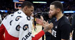 Warriors star Stephen Curry (right) and Dejounte Murray