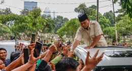 Indonesia’s Prabowo sparks spending concerns with $28bn free school meals plan