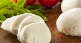 mozzarella cheese with tomatoes and basil