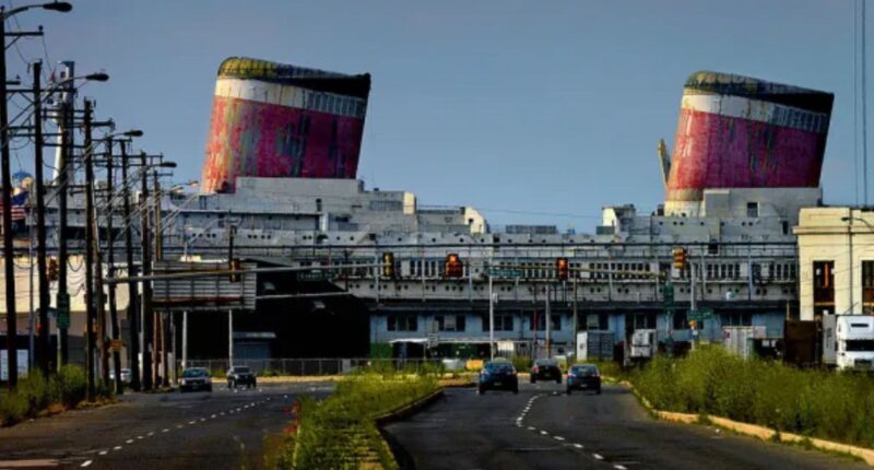 Abandoned cruise ship set to be SUNK in ambitious plan – if it doesn’t smash into landmark bridge on epic final journey