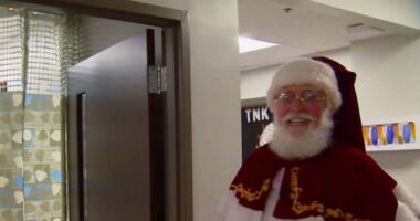 After scary ladder-related injury, Ocala Santa Claus spreads cheer at hospital