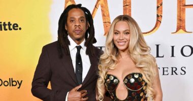 Beyonce Gives Preview of Christmas Day Halftime Show Amid Jay-Z Accusations