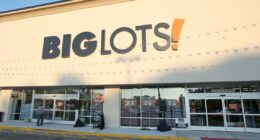 Big Lots strikes deal to save hundreds of stores from closing