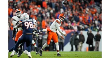 Denver dismay: Jameis Winston sets Cleveland Browns passing record, but throws 3 picks in 41-32 loss to Broncos