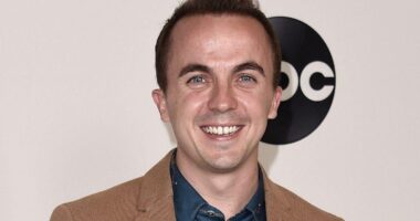 Frankie Muniz And Bryan Cranston Set To Return In 'Malcolm In The Middle' Reboot