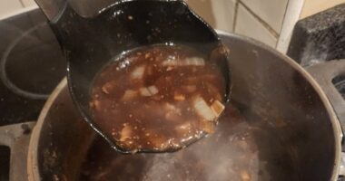 I tried Cliff Richard's recipe for the 'best gravy in the world' - and it's absolutely vile