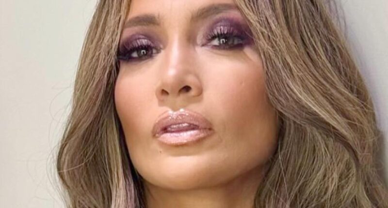 Jennifer Lopez Admits To 'Struggling As A Woman In Relationships'