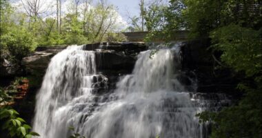 Macedonia Fire Department: Crews rescue 3 stranded hikers at Brandywine Falls in Cuyahoga Valley National Park