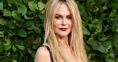 Nicole Kidman, 57, shows off her VERY taut visage as she cuts a youthful figure at the Gotham Awards