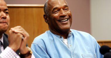 OJ Simpson ‘confessed to murders’ in secret recording ex- bodyguard claims as cops seize thumb drive in shocking twist