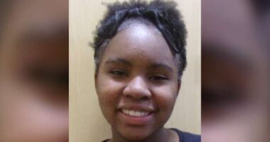 Orlando police search for missing 16-year-old girl