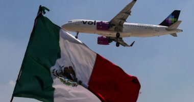 Passenger aboard Volaris flight in Mexico arrested after allegedly trying to divert plane to US