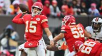 Patrick Mahomes Limps Away From Chiefs vs. Browns Game with Ankle Injury