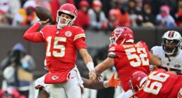 Patrick Mahomes Limps Away From Chiefs vs. Browns Game with Ankle Injury