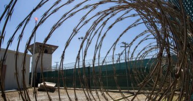 Pentagon transfers out 3 Guantanamo Bay detainees