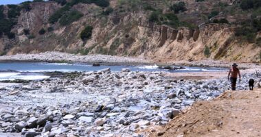 Police investigating after hiker finds badly decomposed body hundred of yards down California cliffside