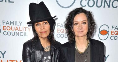 Sara Gilbert, Linda Perry Finalize Divorce 5 Years After Split