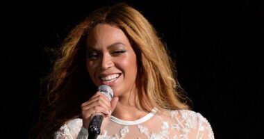 Tina Knowles Claps Back At Critics Of Beyoncé's Christmas Day Halftime Show