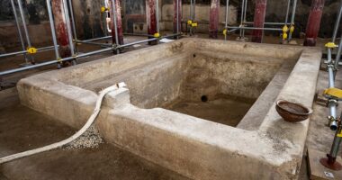 Ancient Pompeii excavation uncovers lavish private bath complex