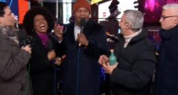 Comedian refuses shot from Anderson Cooper with brutal joke about Don Lemon