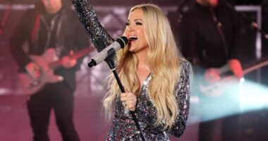 Country star Carrie Underwood will perform at Trump's inauguration