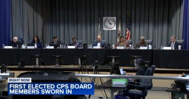 First elected Chicago Board of Education sworn in as CPS faces budget shortfall, contract talks with CTU